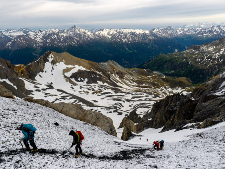 Montée au col