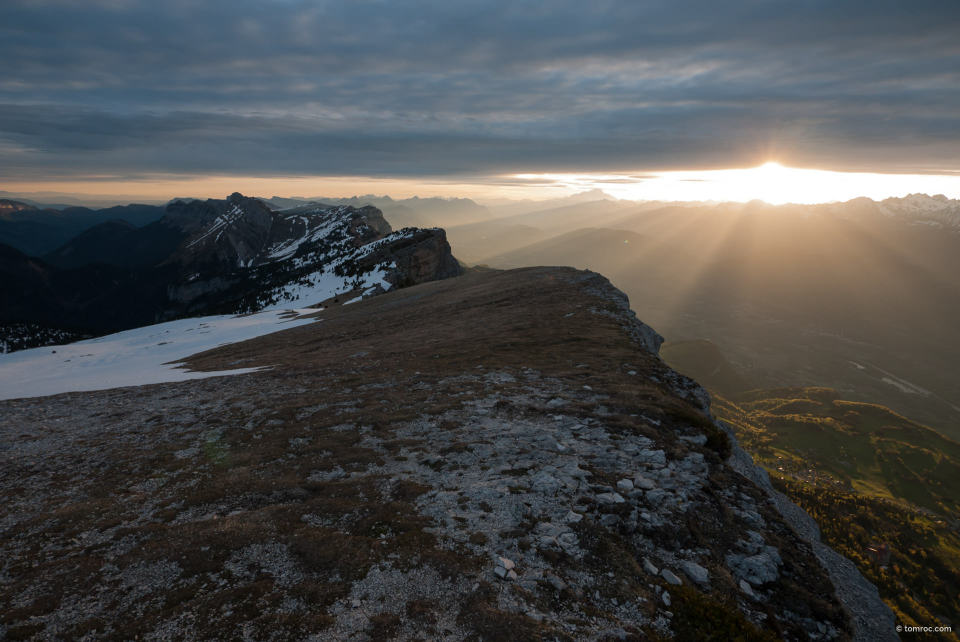 Lever de soleil sur la Dent de Crolles.